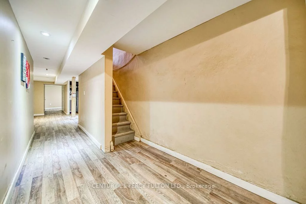 1606, Queen, South Parkdale, Toronto