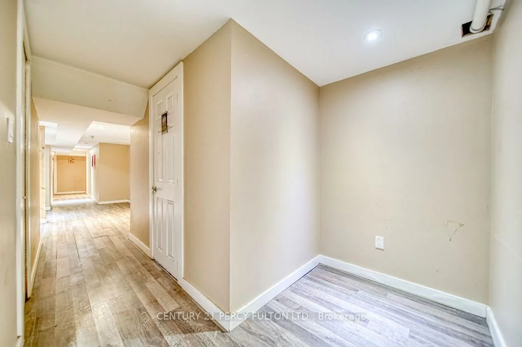 1606, Queen, South Parkdale, Toronto