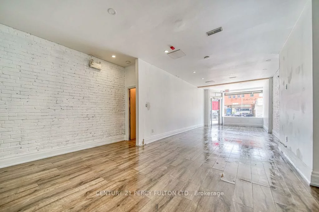 1606, Queen, South Parkdale, Toronto