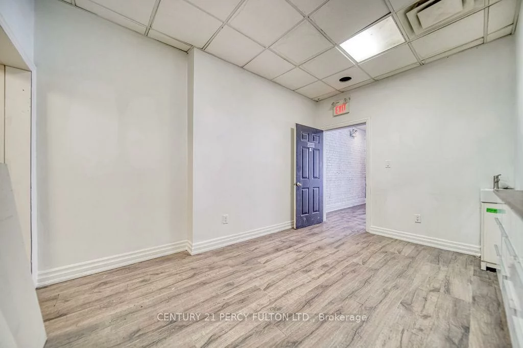 1606, Queen, South Parkdale, Toronto