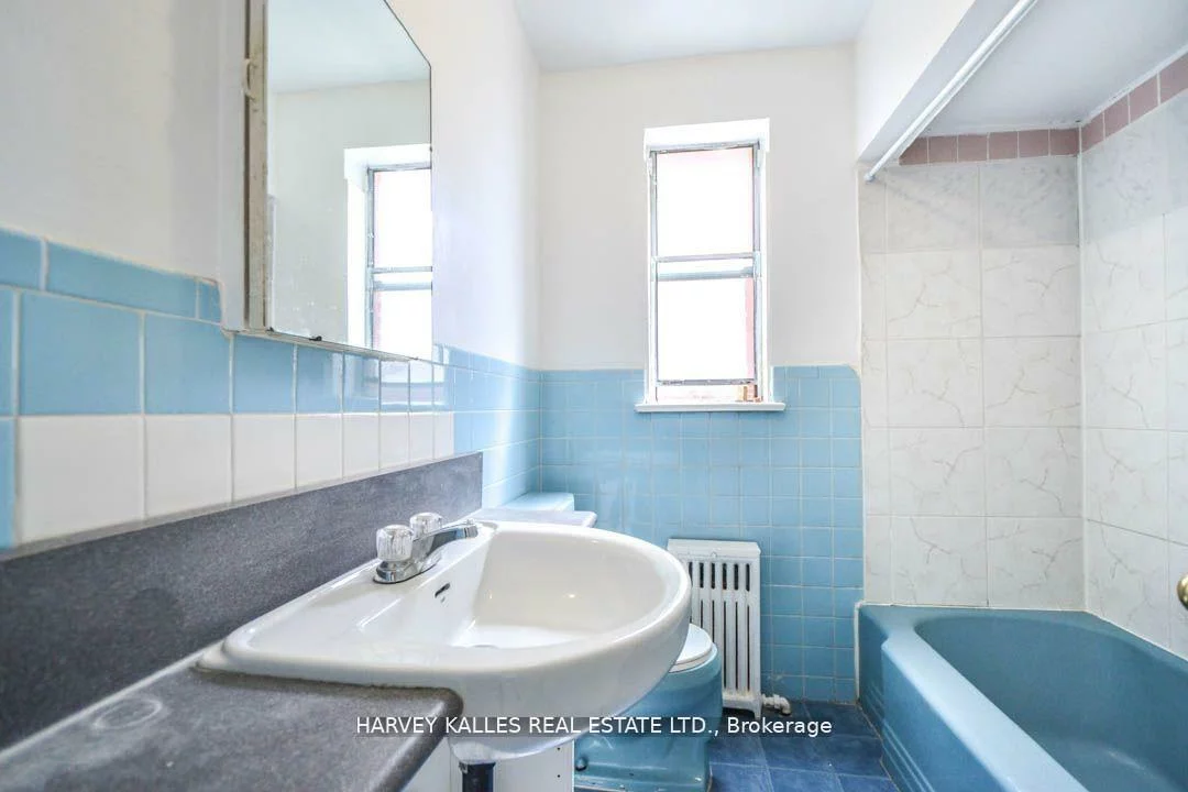 90, Trethewey, Beechborough-Greenbrook, Toronto