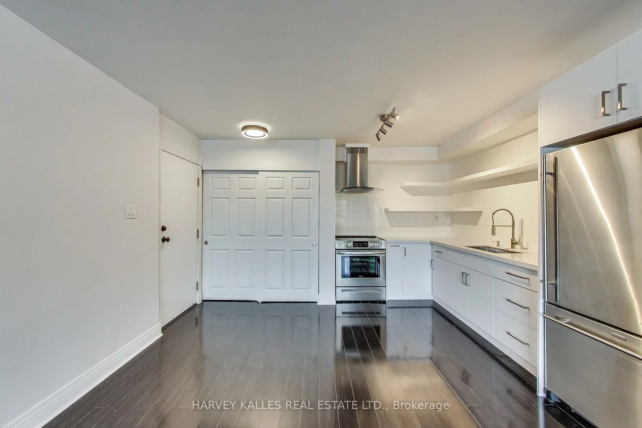 395, Keele, Junction Area, Toronto