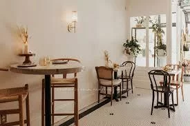 1564, Queen, Roncesvalles, Toronto