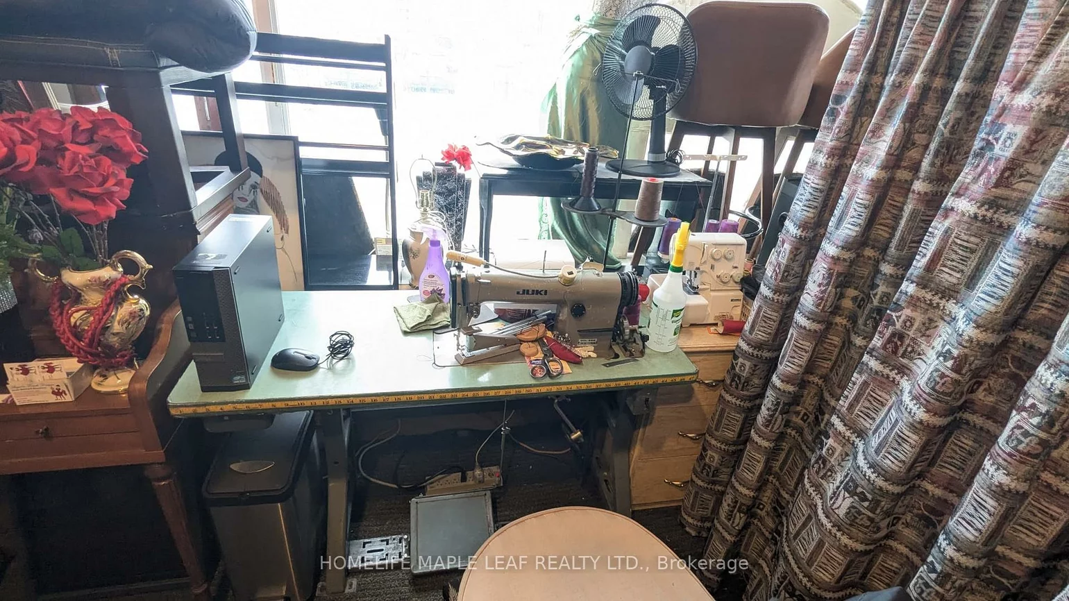 19, John, Weston, Toronto