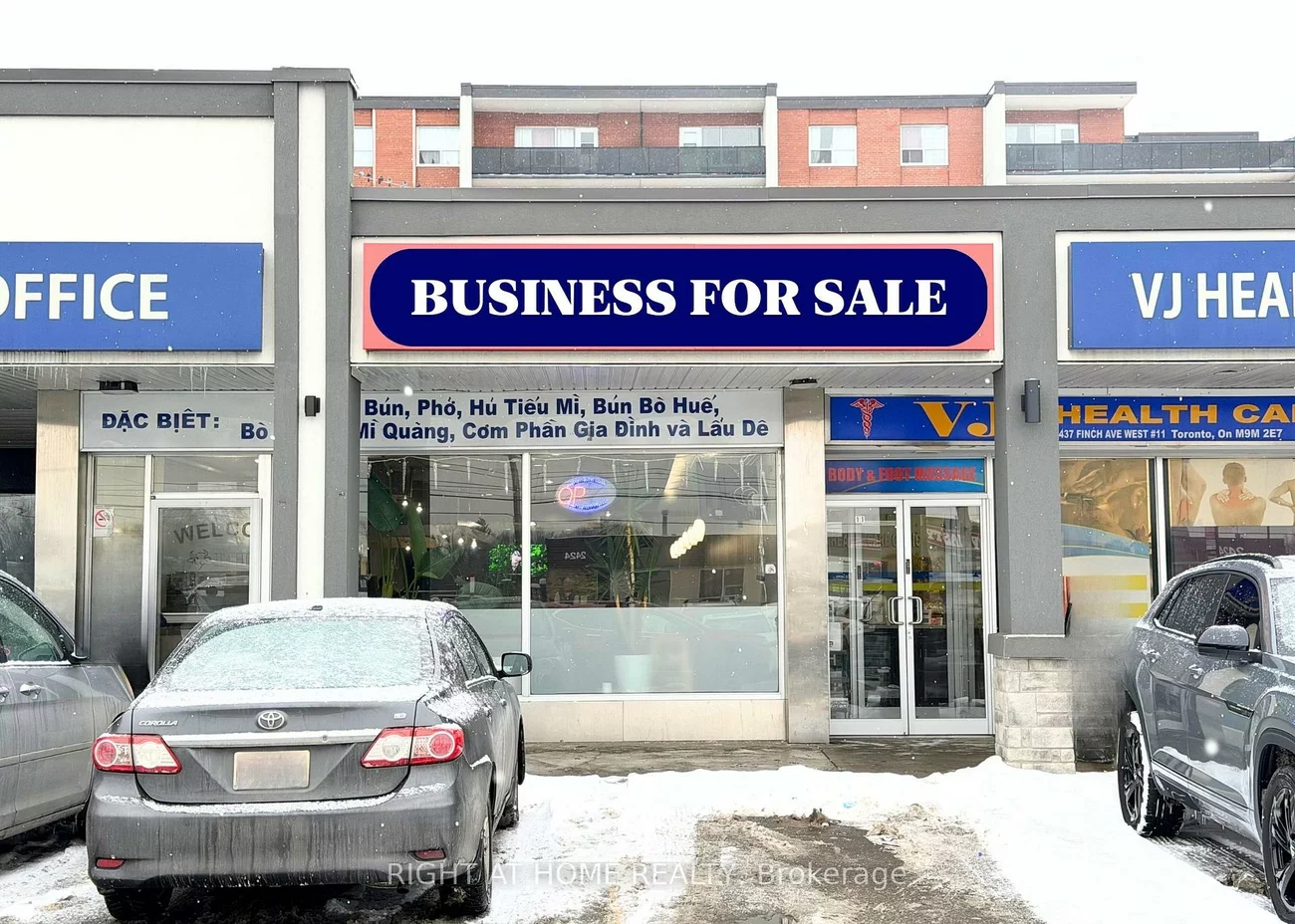 2437, Finch, Humbermede, Toronto