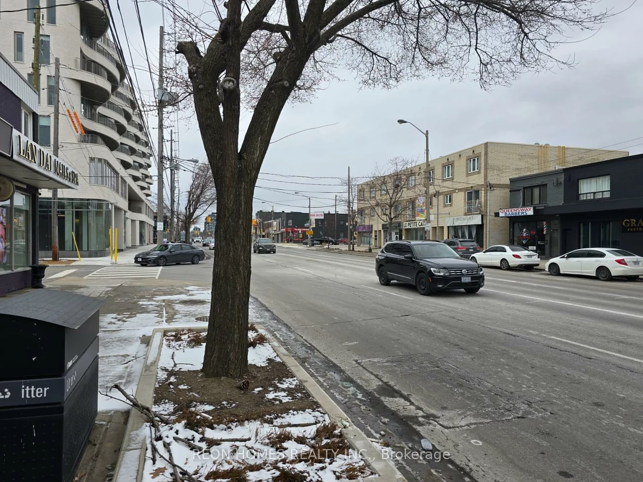 675, The Queensway, Stonegate-Queensway, Toronto