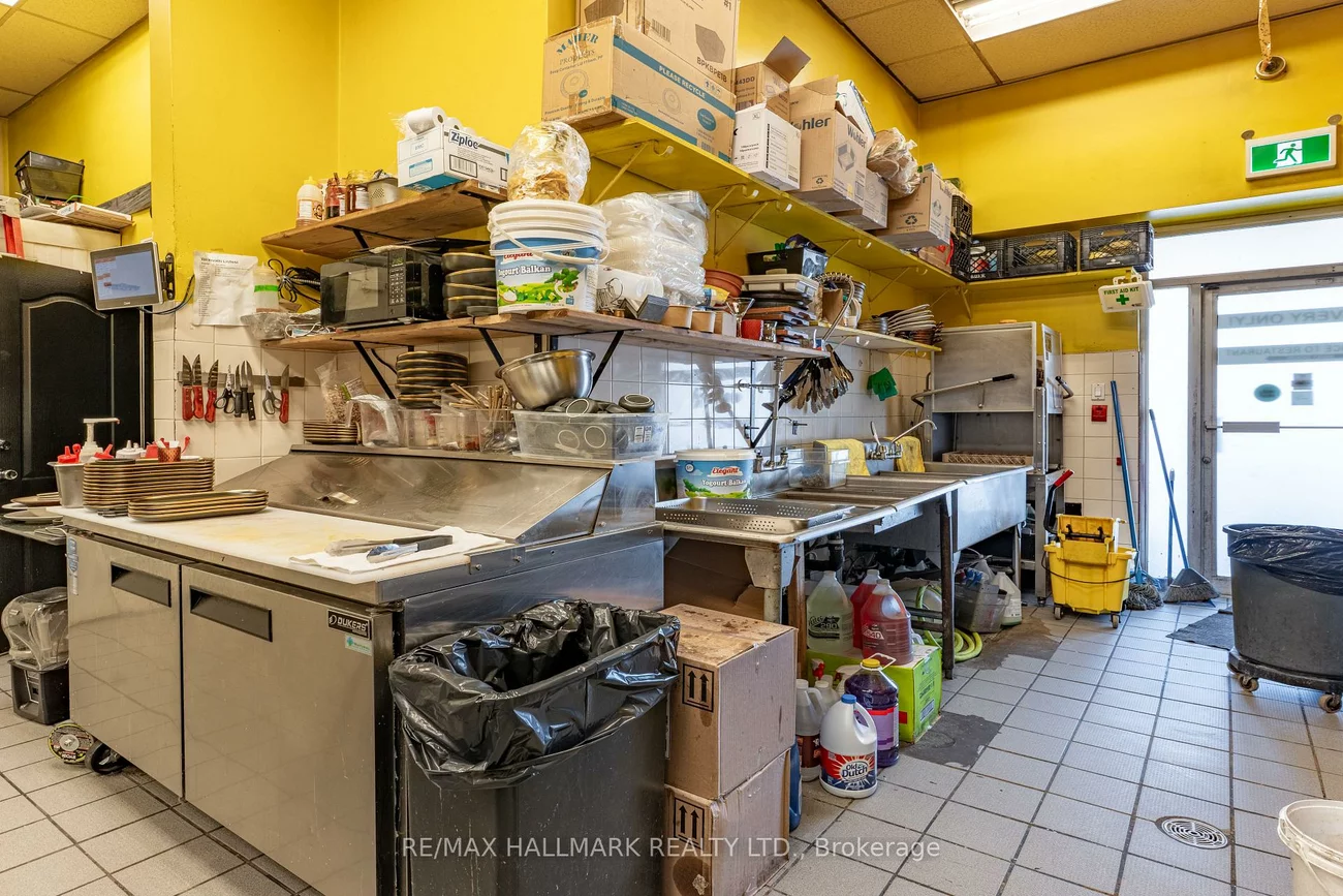 1027, Finch, York University Heights, Toronto
