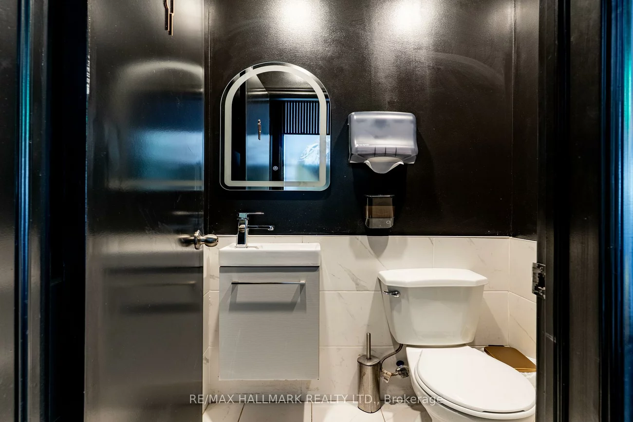 1027, Finch, York University Heights, Toronto