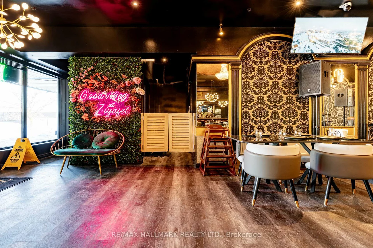 1027, Finch, York University Heights, Toronto