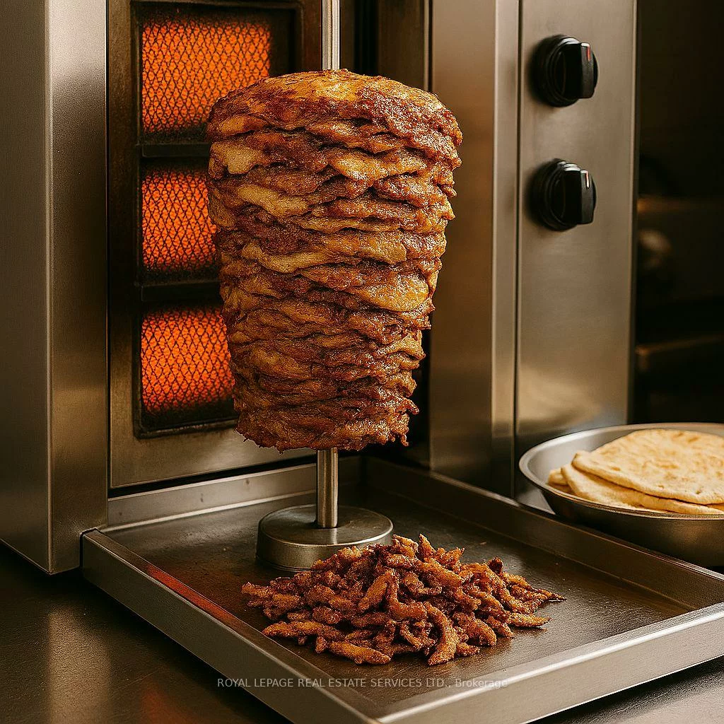 5555, Eglinton, Eringate-Centennial-West Deane, Toronto