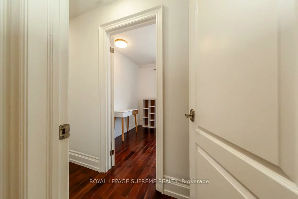 529, Rogers, Keelesdale-Eglinton West, Toronto