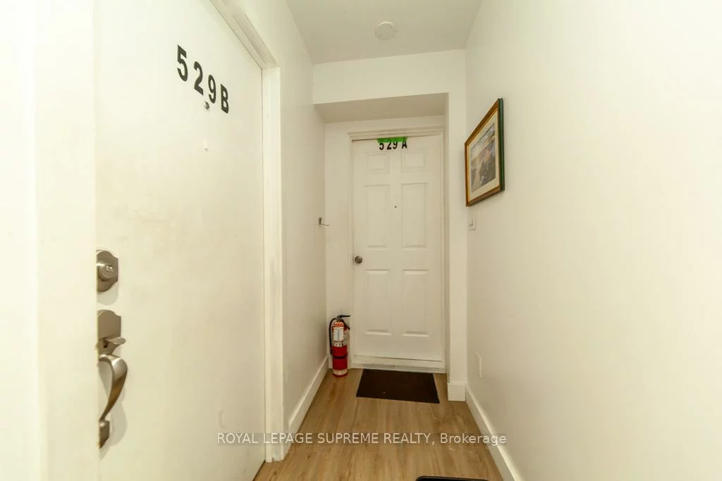 529, Rogers, Keelesdale-Eglinton West, Toronto