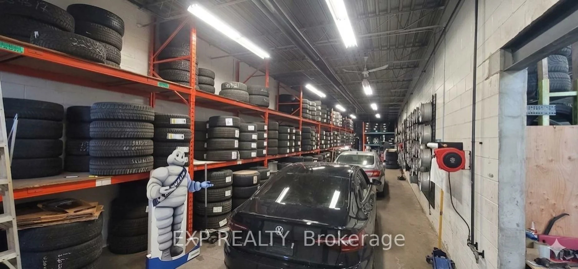 45, Brisbane, York University Heights, Toronto