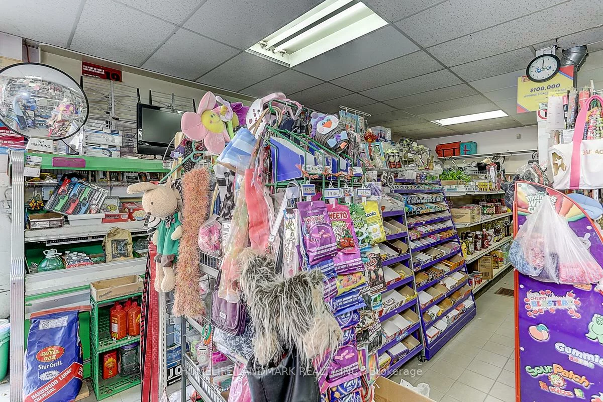 1281, Davenport, Dovercourt-Wallace Emerson-Junction, Toronto