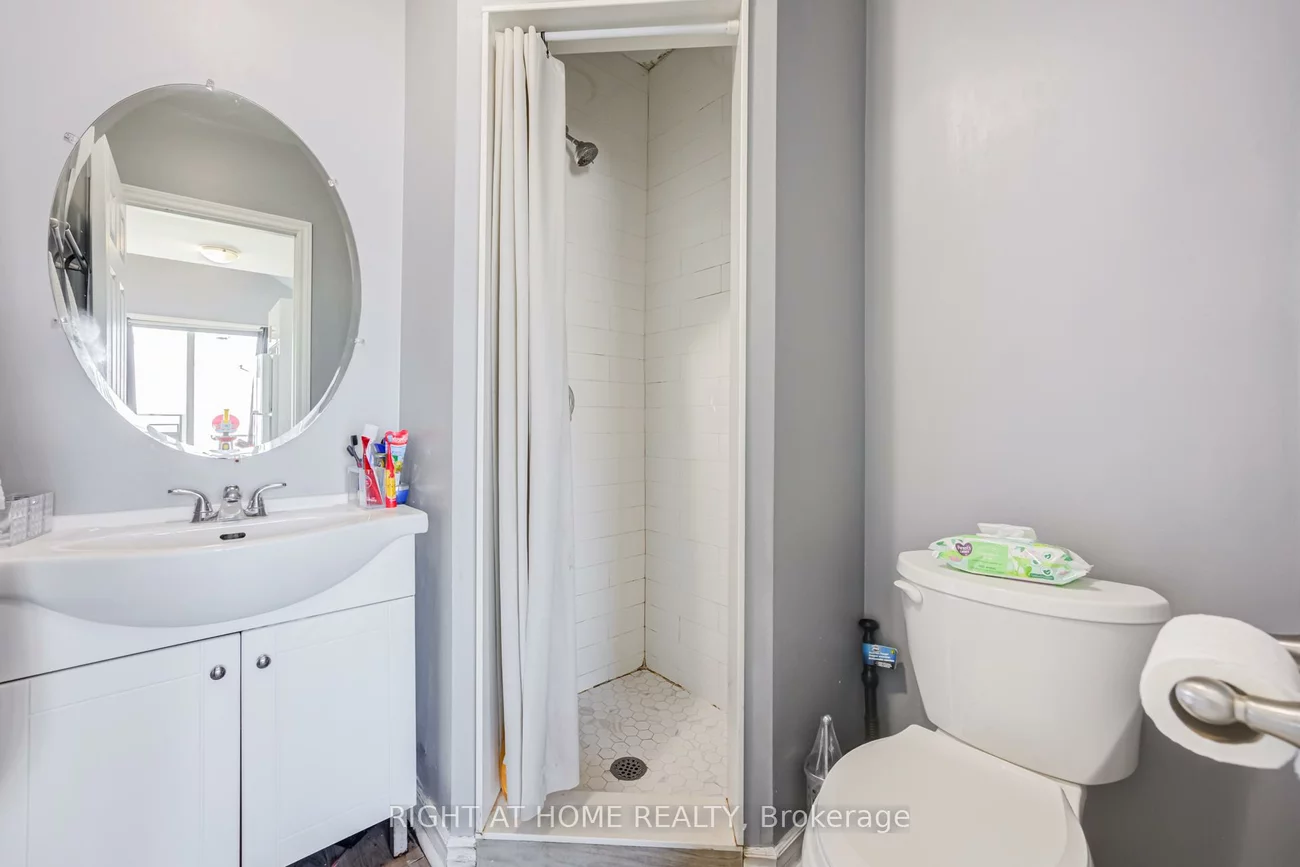 519, Rogers, Keelesdale-Eglinton West, Toronto