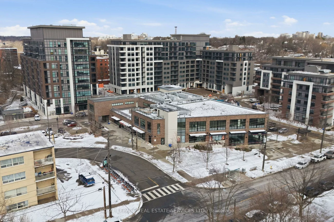 10, Neighbourhood, Stonegate-Queensway, Toronto