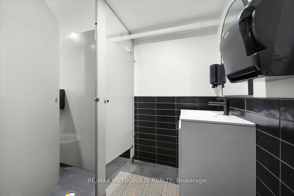 1226, King, South Parkdale, Toronto