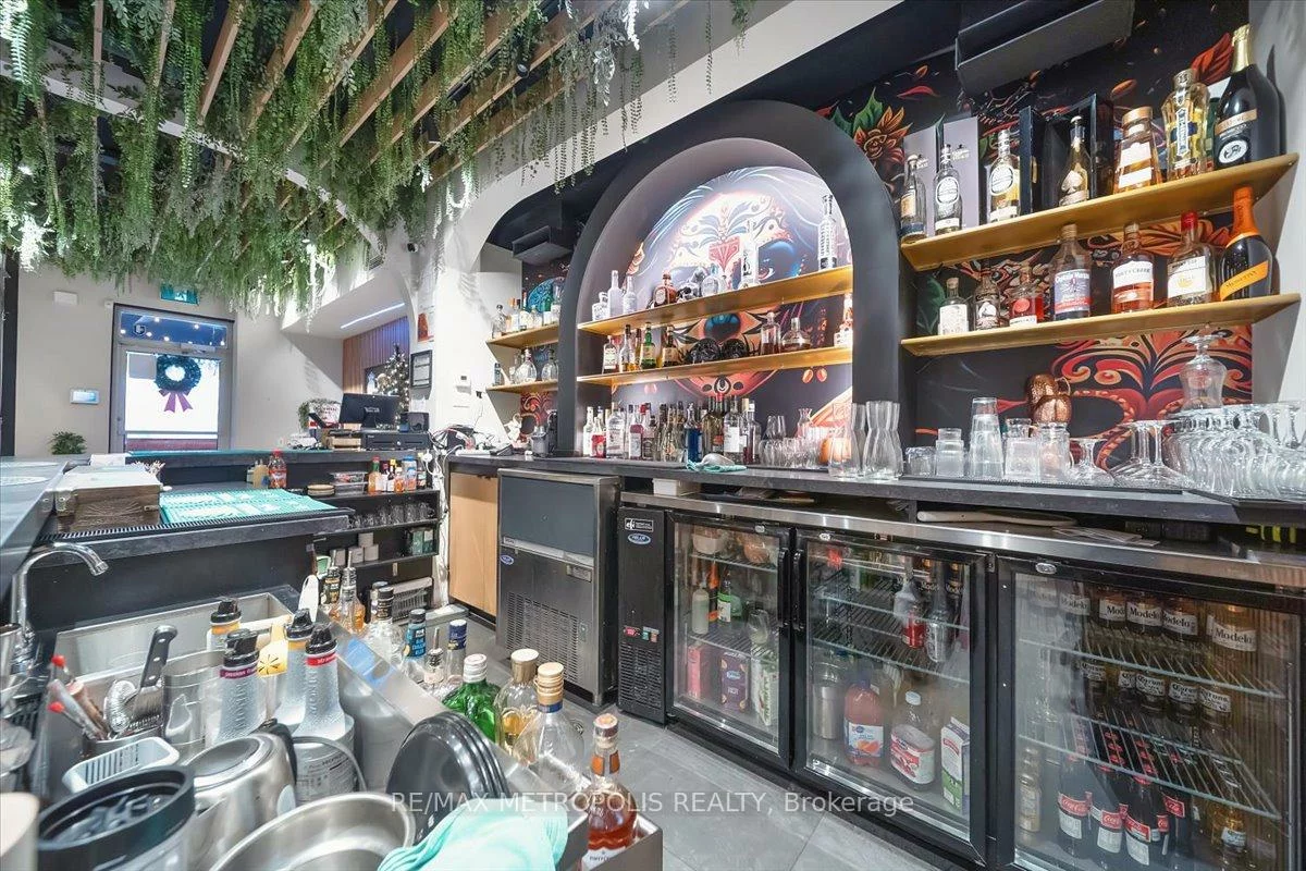 1226, King, South Parkdale, Toronto