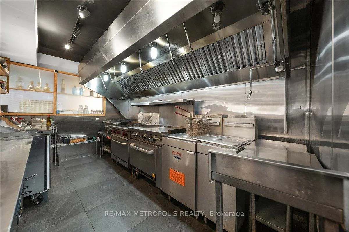 1226, King, South Parkdale, Toronto