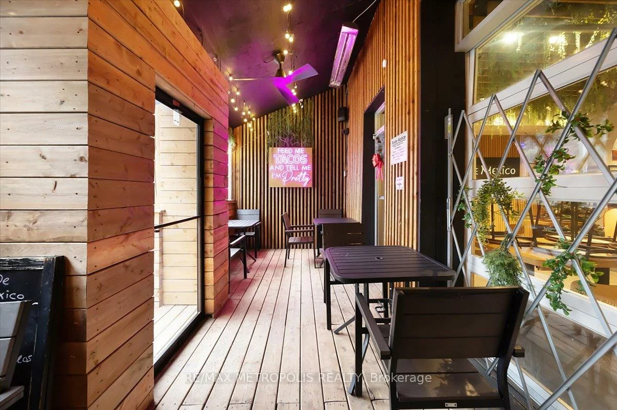 1226, King, South Parkdale, Toronto