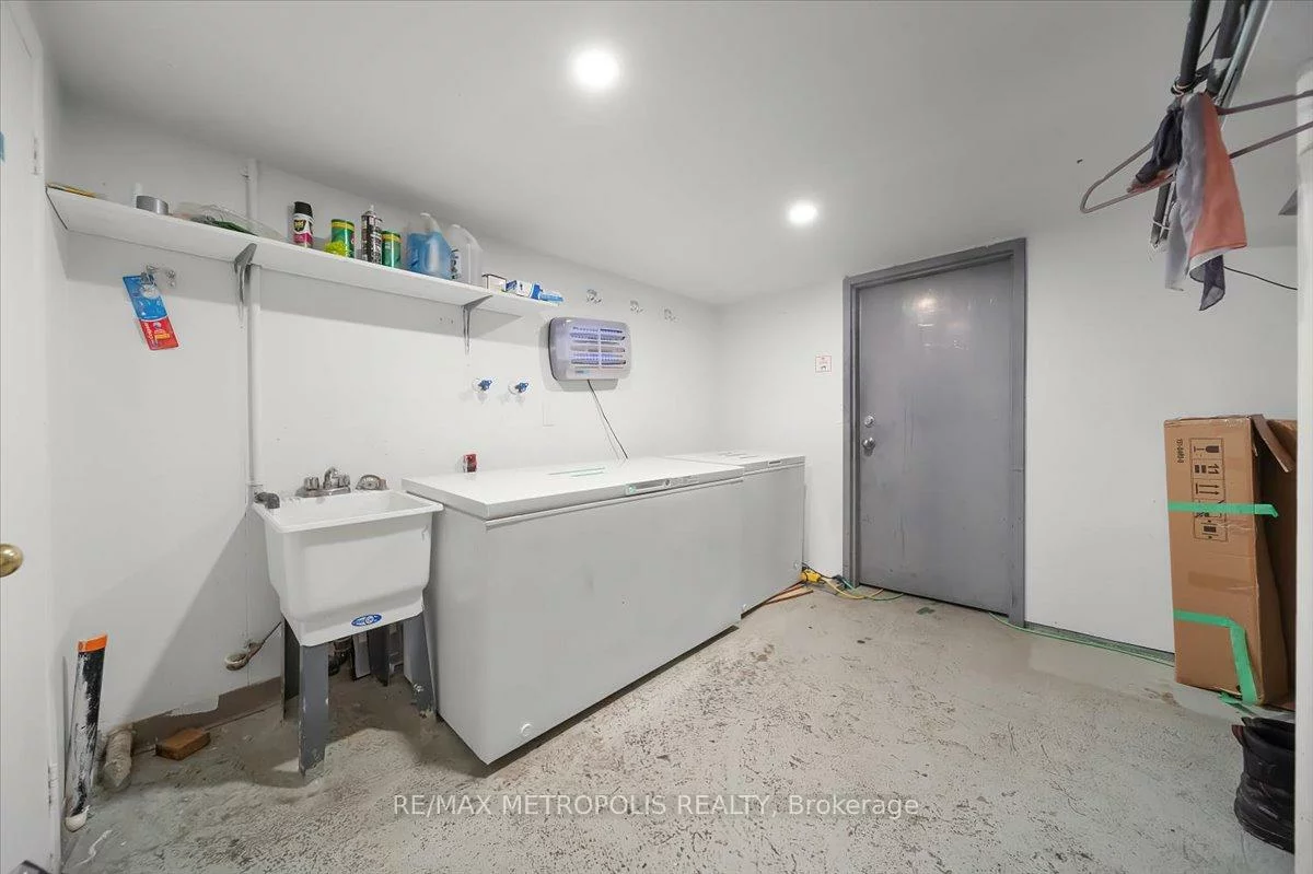 1226, King, South Parkdale, Toronto