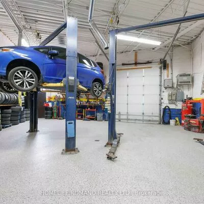 Commercial for sale, 101, Toro, York University Heights, Toronto