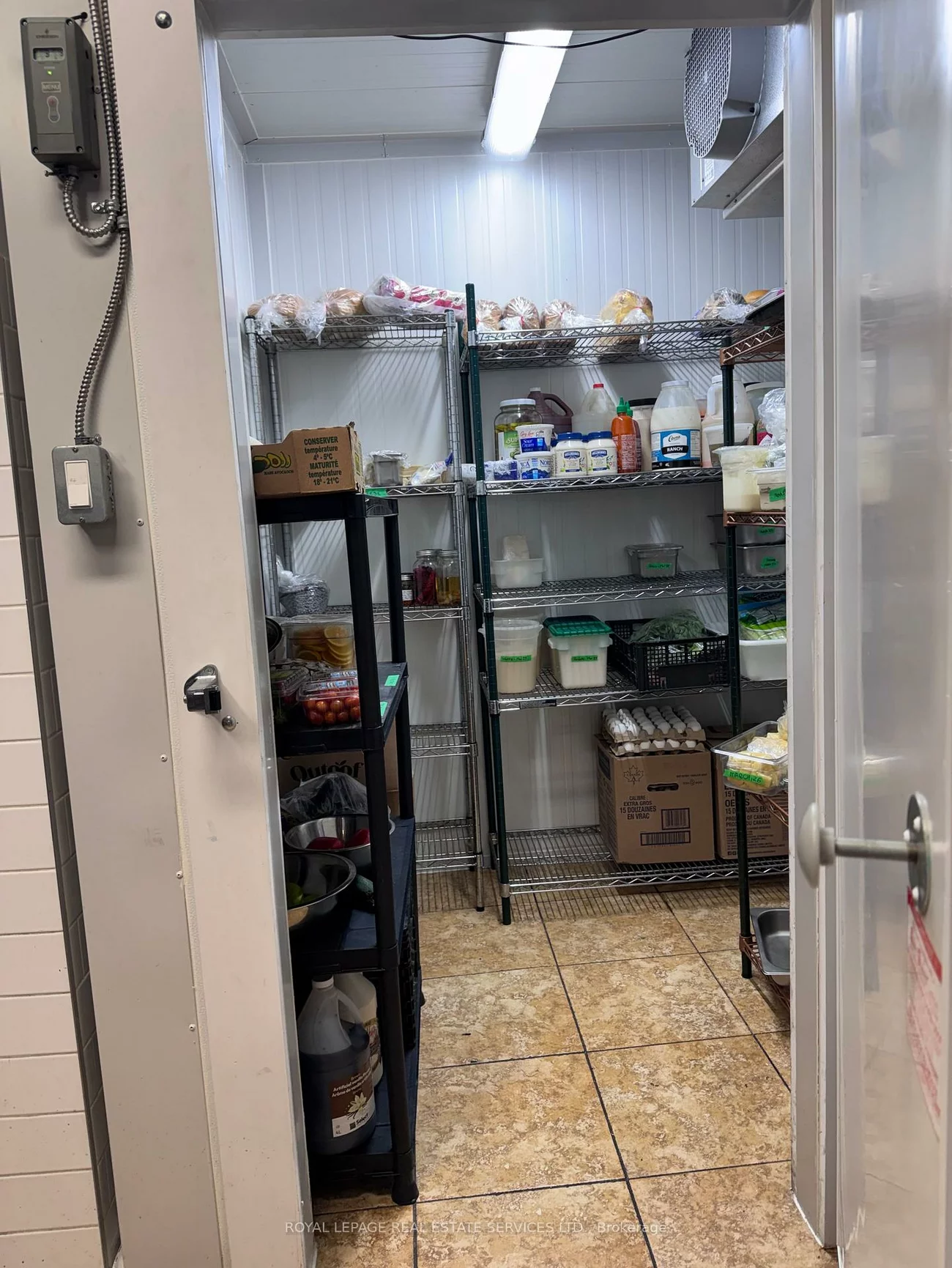 2840, Dundas, Junction Area, Toronto