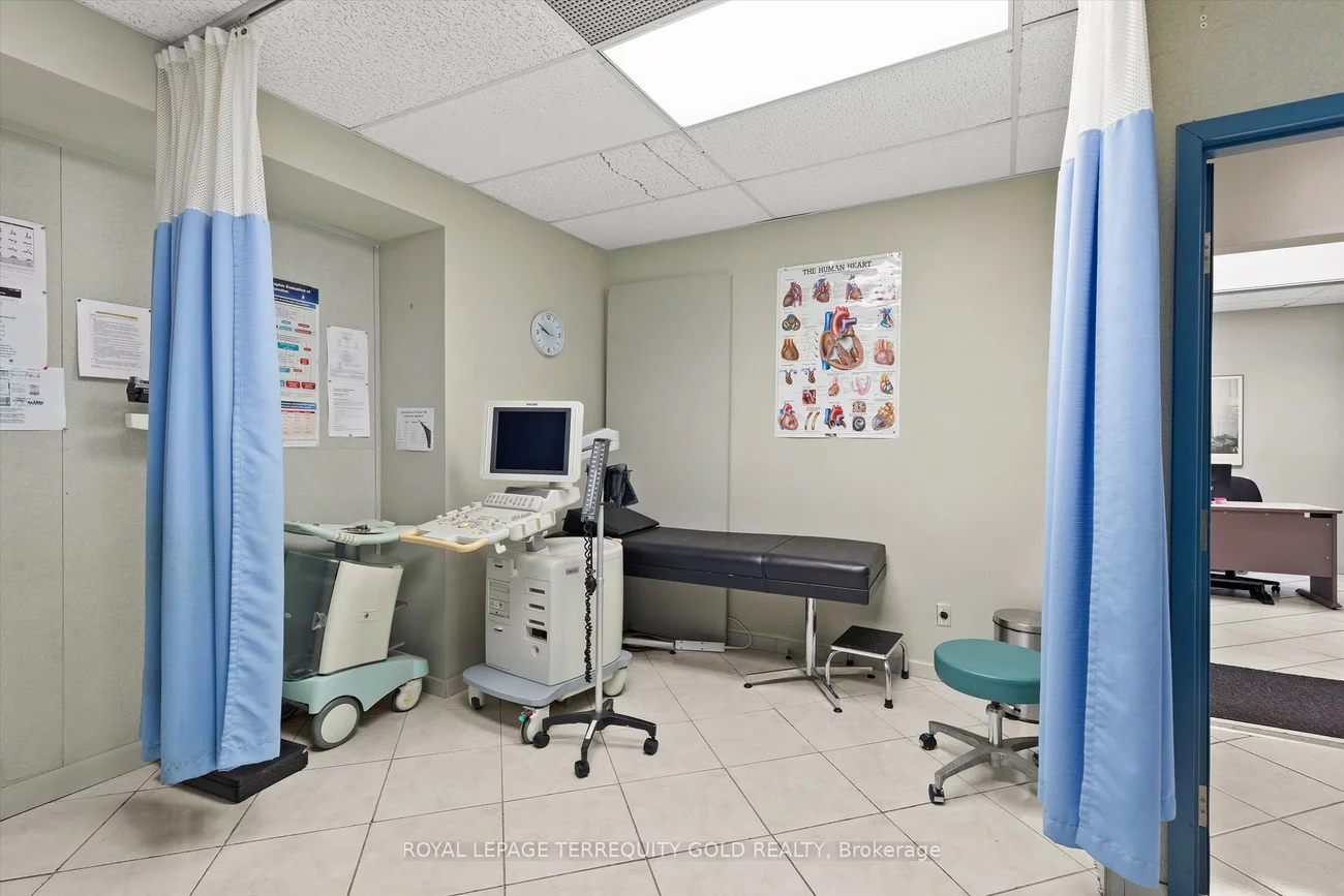 1662 & 1664, Dufferin, Corso Italia-Davenport, Toronto