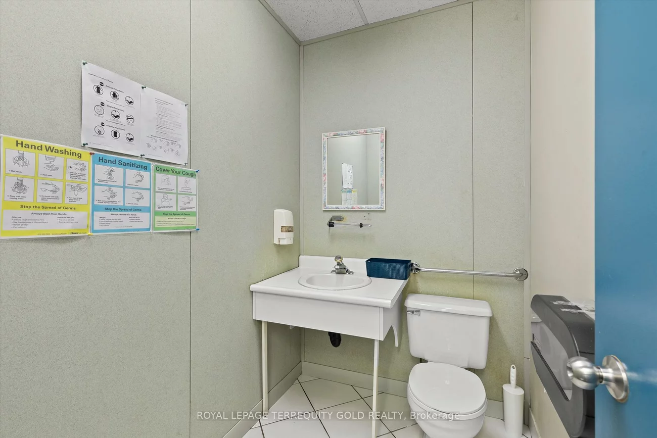 1662 & 1664, Dufferin, Corso Italia-Davenport, Toronto