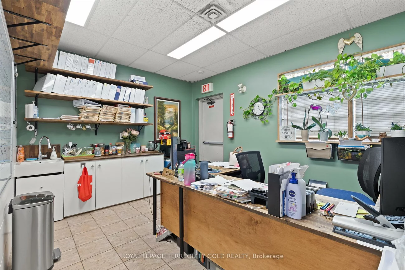 1662 & 1664, Dufferin, Corso Italia-Davenport, Toronto