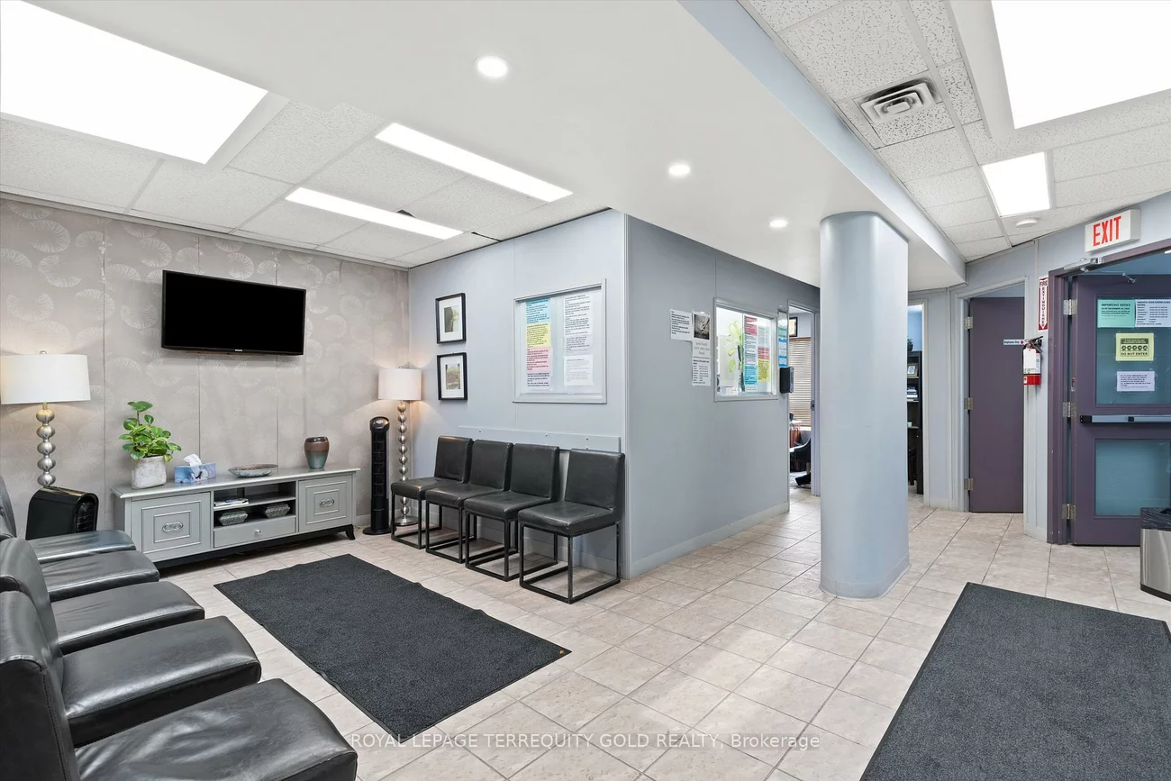 1662 & 1664, Dufferin, Corso Italia-Davenport, Toronto