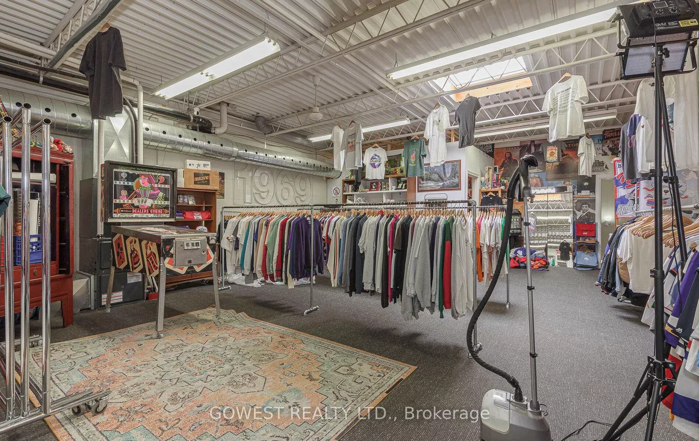 325, Weston, Junction Area, Toronto