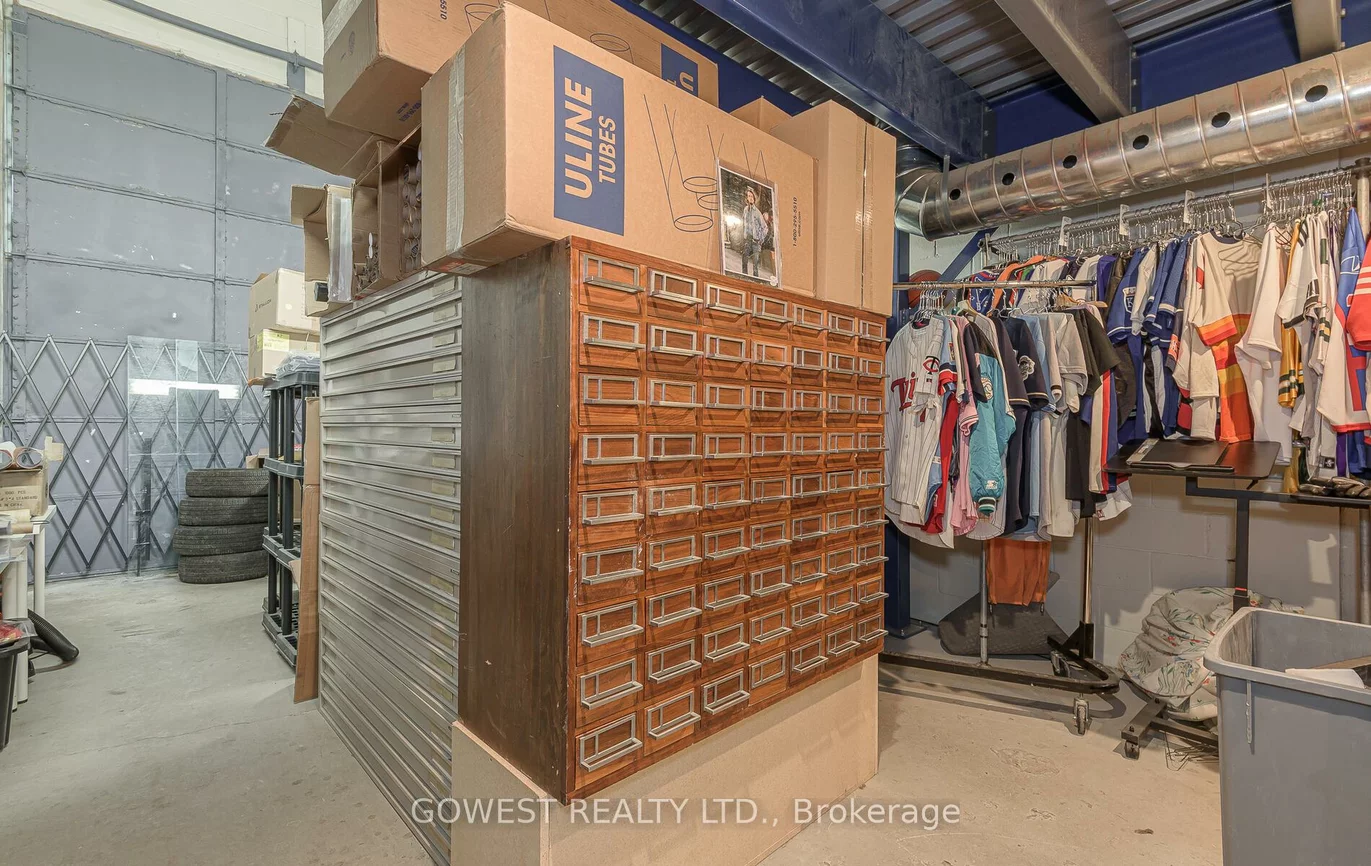 325, Weston, Junction Area, Toronto