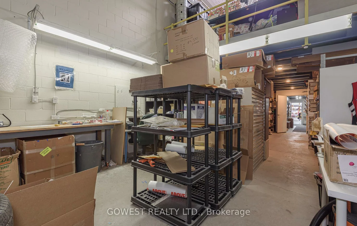 325, Weston, Junction Area, Toronto