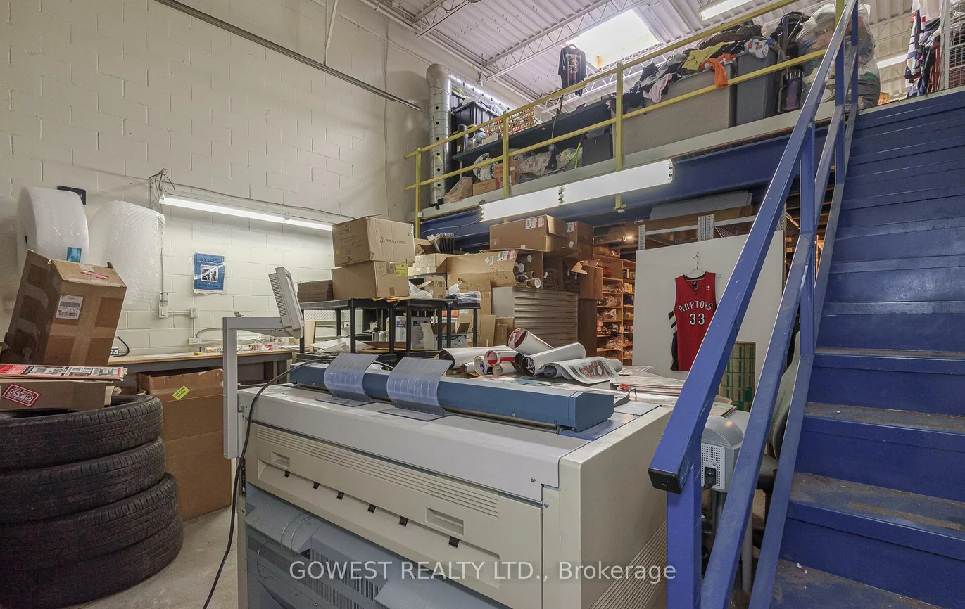 325, Weston, Junction Area, Toronto