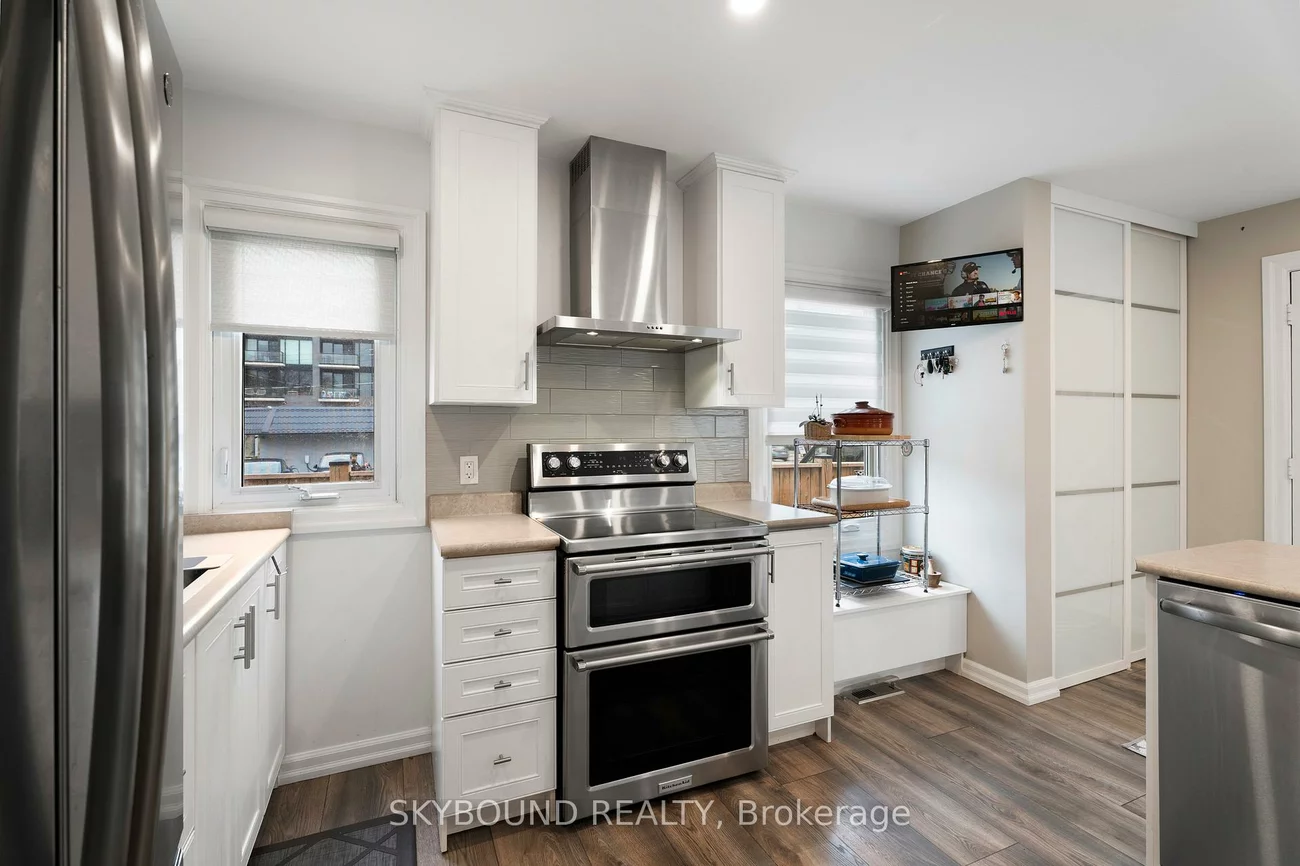 790, The Queensway, Stonegate-Queensway, Toronto