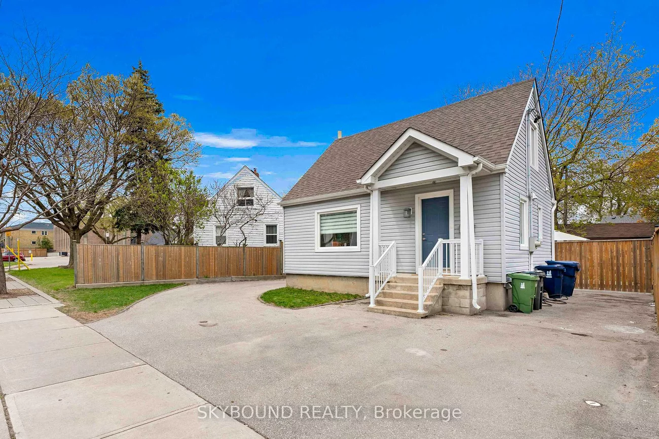 790, The Queensway, Stonegate-Queensway, Toronto