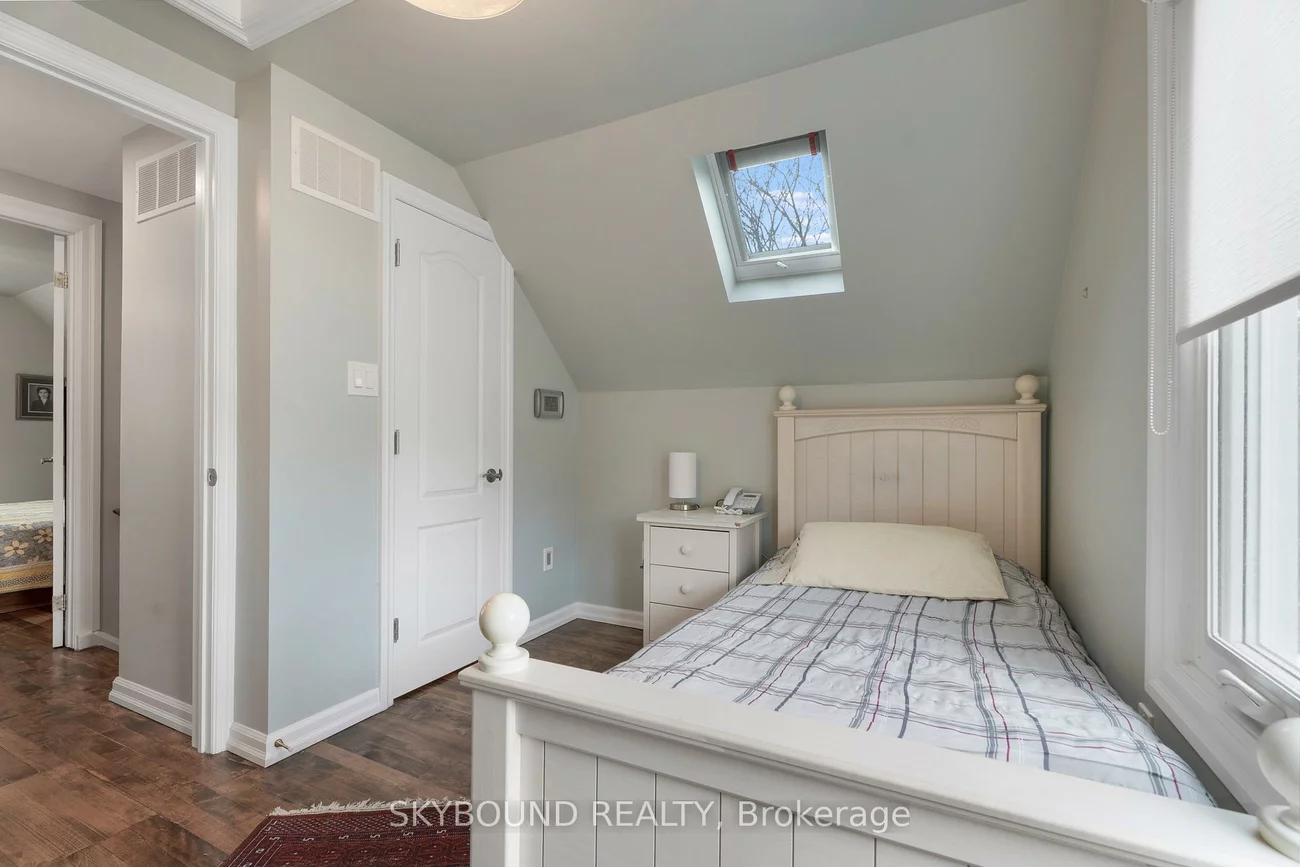 790, The Queensway, Stonegate-Queensway, Toronto