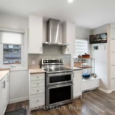 Commercial for sale, 790, The Queensway, Stonegate-Queensway, Toronto