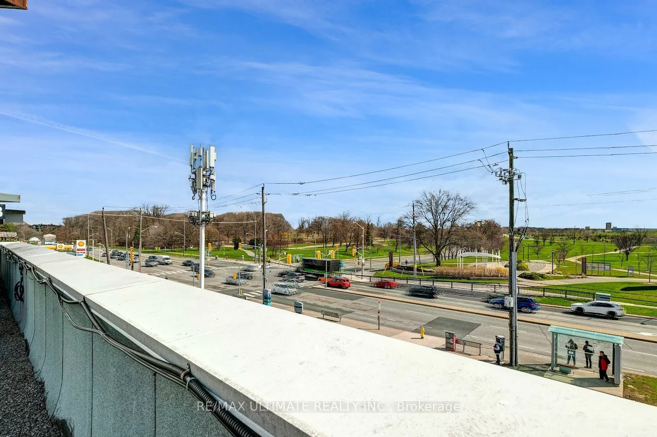 3320, Keele, Downsview-Roding-CFB, Toronto