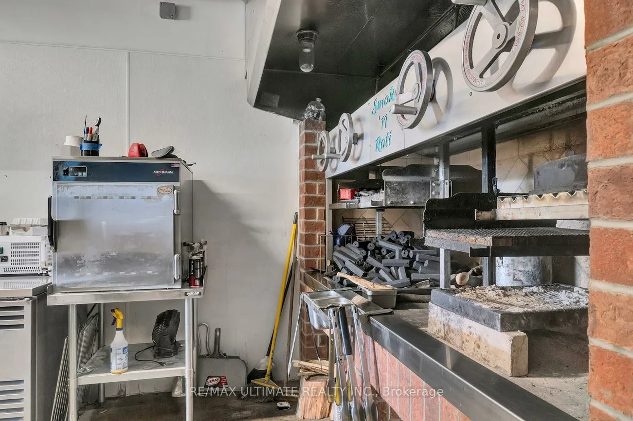 3320, Keele, Downsview-Roding-CFB, Toronto