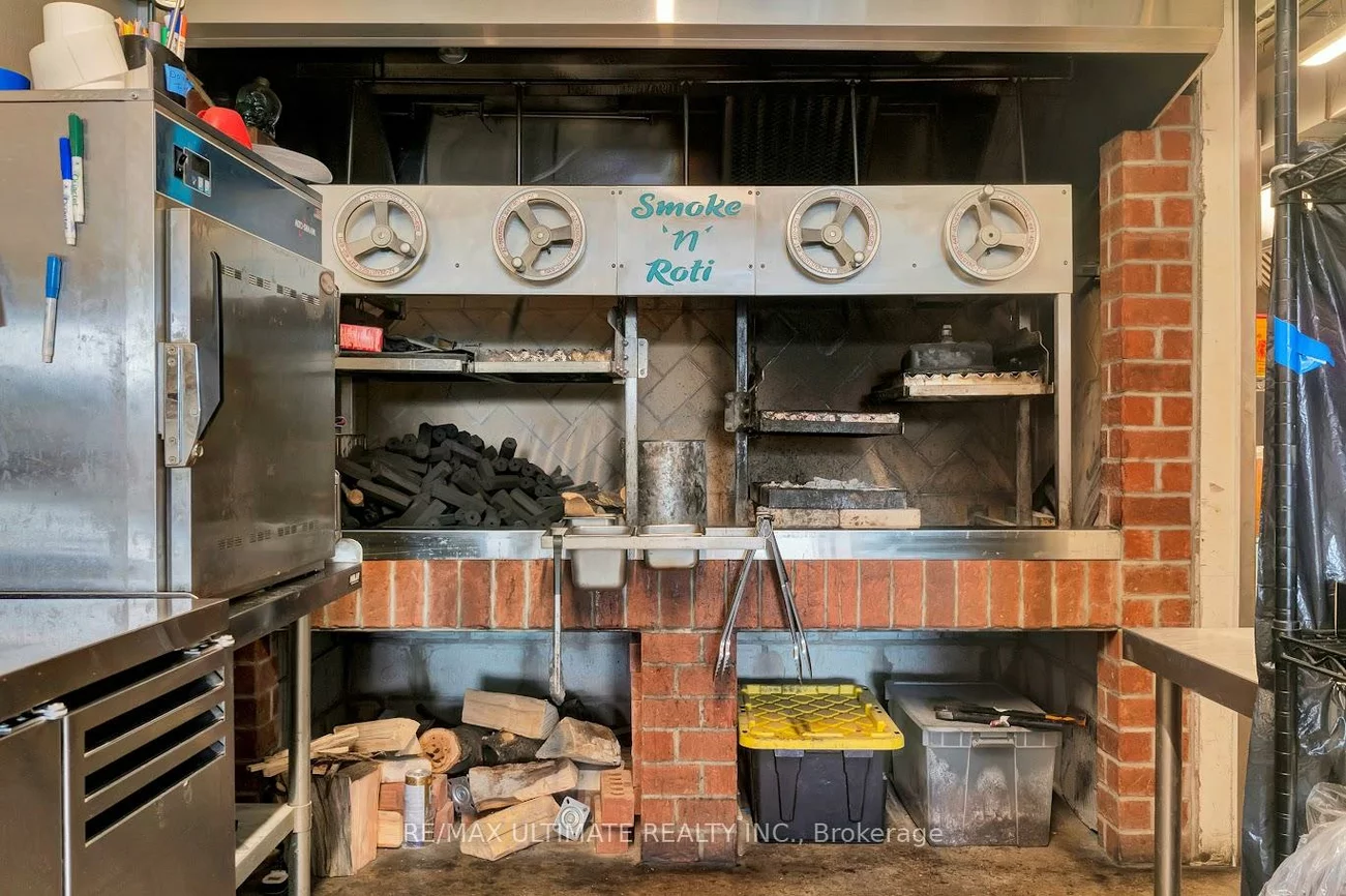 3320, Keele, Downsview-Roding-CFB, Toronto