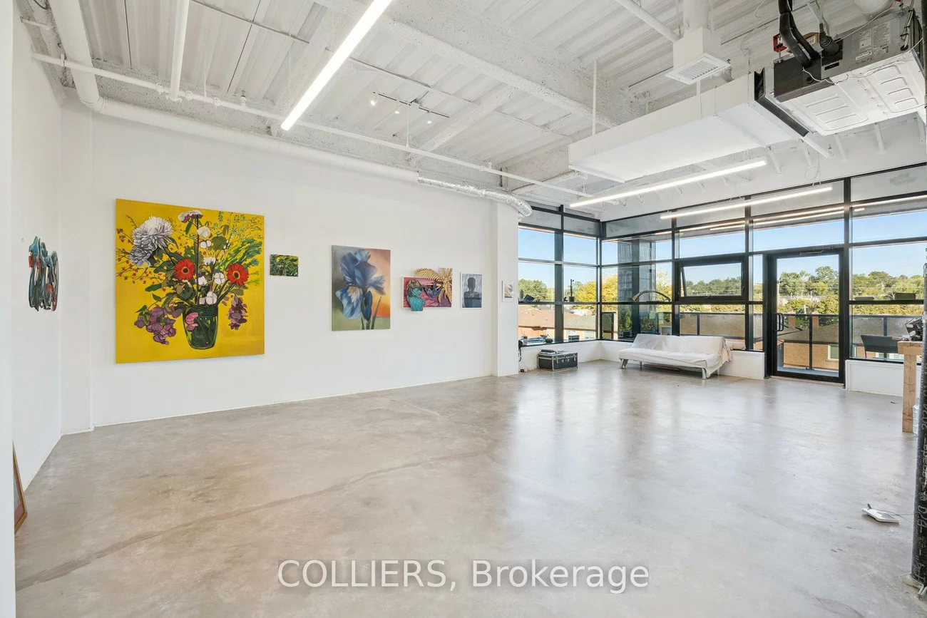 300, Geary, Dovercourt-Wallace Emerson-Junction, Toronto