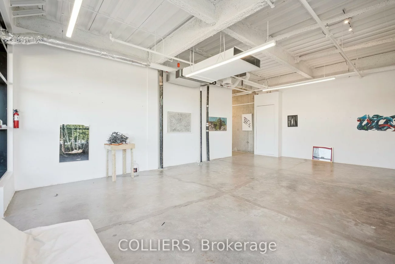 300, Geary, Dovercourt-Wallace Emerson-Junction, Toronto