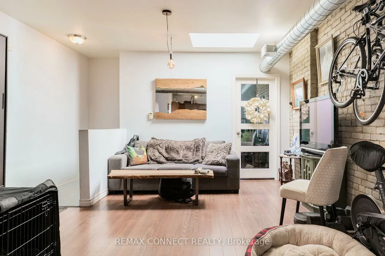 359, Roncesvalles, Roncesvalles, Toronto