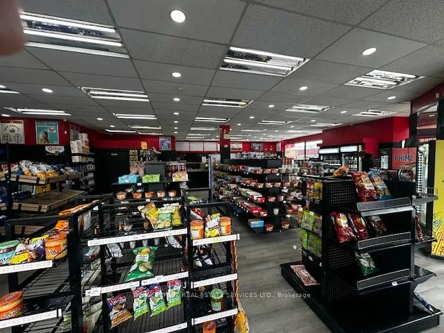 1011, Dufferin, Dovercourt-Wallace Emerson-Junction, Toronto