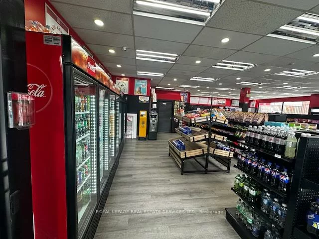 1011, Dufferin, Dovercourt-Wallace Emerson-Junction, Toronto