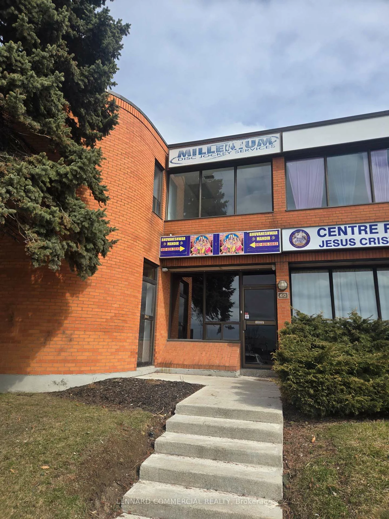 750, Oakdale, Glenfield-Jane Heights, Toronto