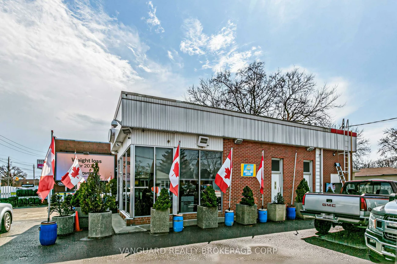 1772, Jane, Weston, Toronto