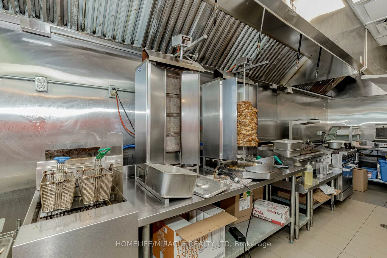 6230, Finch, Mount Olive-Silverstone-Jamestown, Toronto